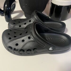 CROCS Classic Black Clogs Unisex M9/W11